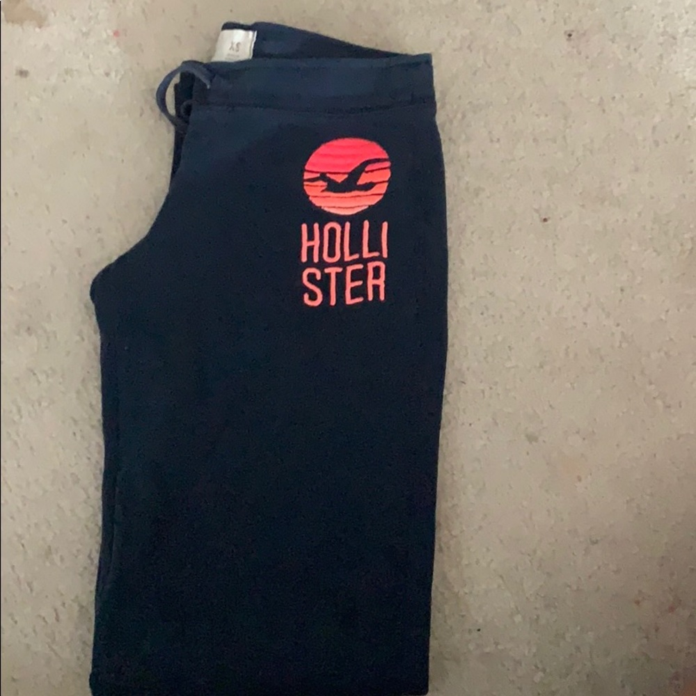 Hollister Sweats